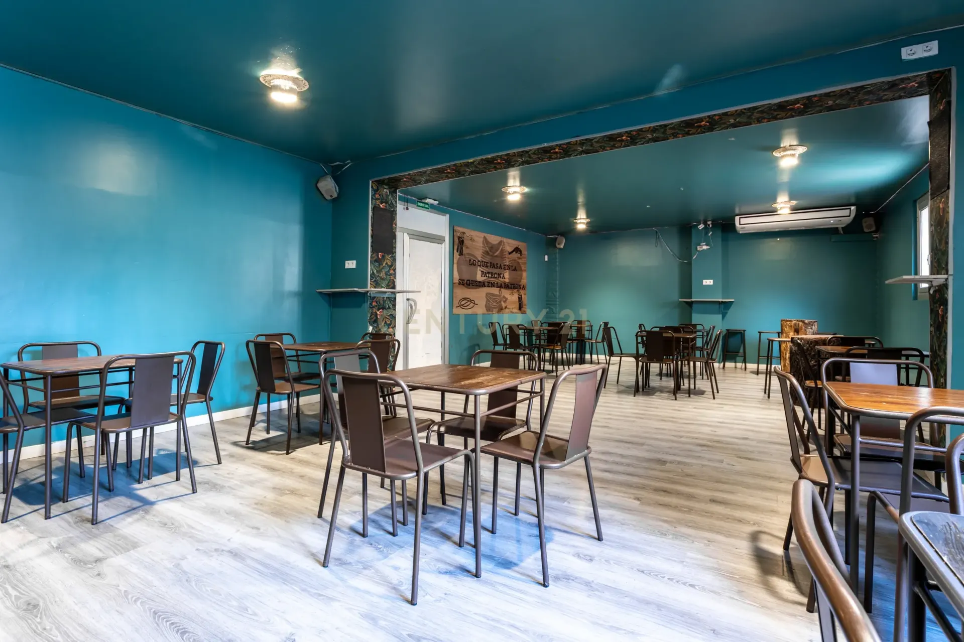 Commercial property à Barcelona, Espagne 116 m2 No. 167153
