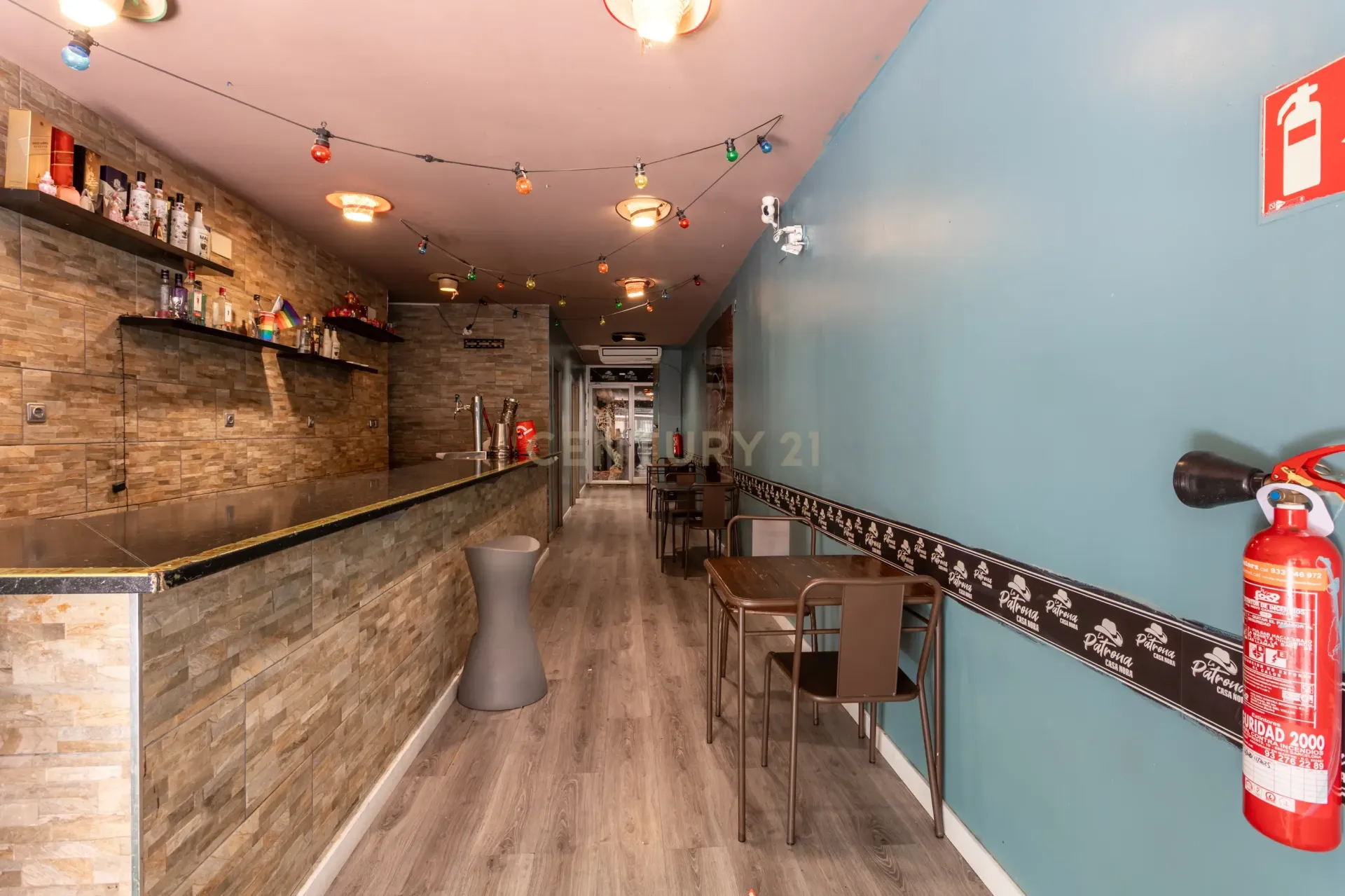 Commercial property à Barcelona, Espagne 116 m2 No. 167153