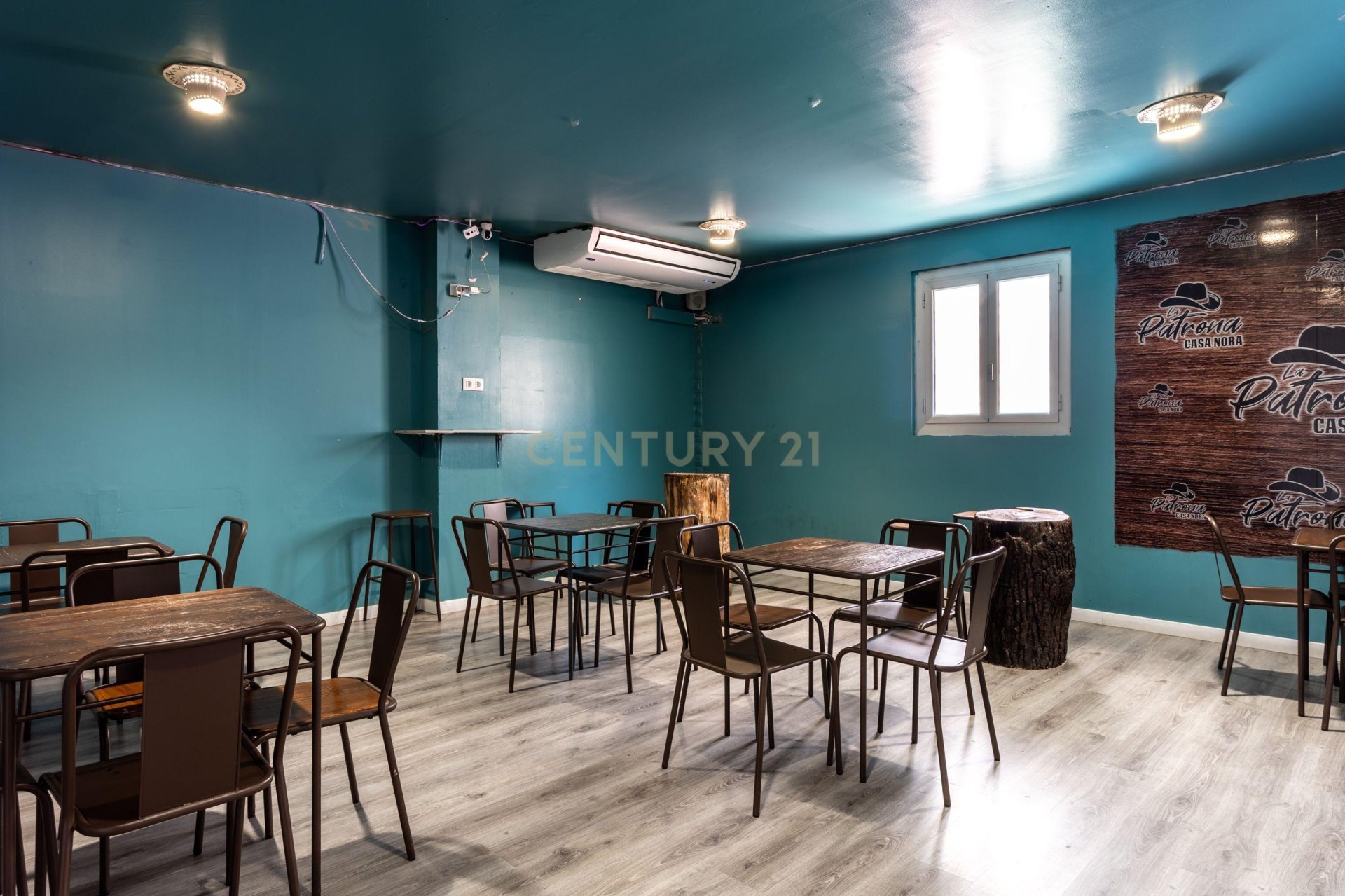 Commercial property à Barcelona, Espagne 116 m2 No. 167153