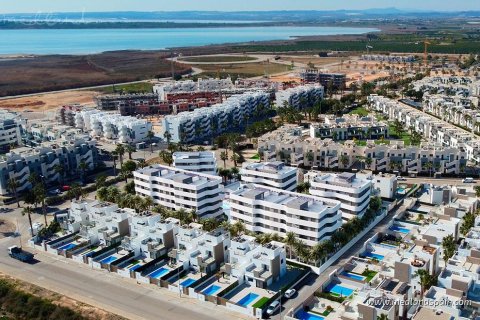 Продажа квартиры в Гуардамар-дель-Сегура, Аликанте, Испания 2 спальни, 78м2 №148464 - фото 3