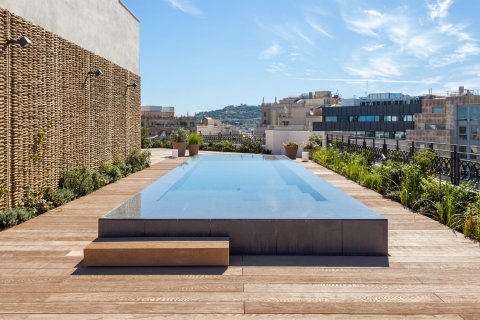 Huoneisto myytävänä Barcelona, Espanja, 4 makuuhuonetta, No. 141227 - kuva 13