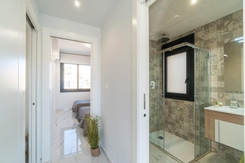 Appartamento in vendita a Alicante, Spagna 2 camere da letto, 76 mq. N° 155358 - foto 22