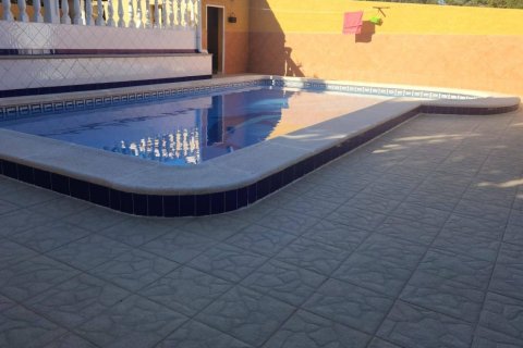 Villa in Alicante, Spanien 2 Schlafzimmer, 133 m2 Nr. 155361