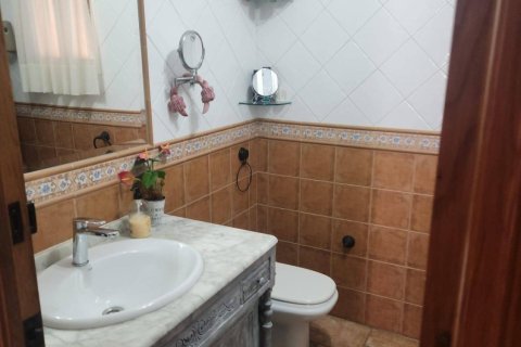 Villa till salu i Alicante, Spanien 2 sovrum, 133 kvm. Nr. 155361 - foto 24