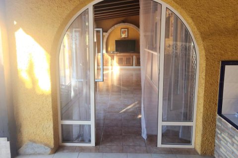 Villa till salu i Alicante, Spanien 2 sovrum, 133 kvm. Nr. 155361 - foto 25