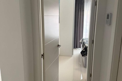 Apartamento en venta en Torre de la Horadada, Alicante, España 2 dormitorios, 95 m2 No. 155363 - foto 18