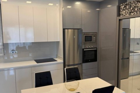 Apartamento en venta en Torre de la Horadada, Alicante, España 2 dormitorios, 95 m2 No. 155363 - foto 12