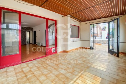 House for sale in Roses, Girona, Spain 4 bedrooms, 235 sq.m. No. 157976 - photo 9