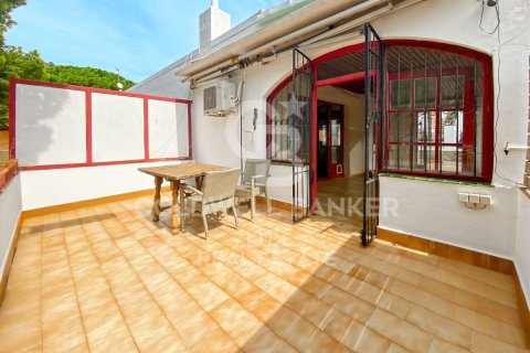 House for sale in Roses, Girona, Spain 4 bedrooms, 235 sq.m. No. 157976 - photo 6