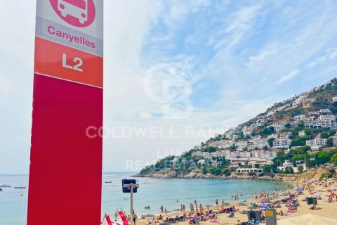 House for sale in Roses, Girona, Spain 4 bedrooms, 235 sq.m. No. 157976 - photo 22