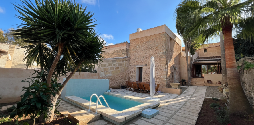 Villa i Sencelles, Mallorca, Spanien 4 sovrum, 400 kvm. Nr. 142671