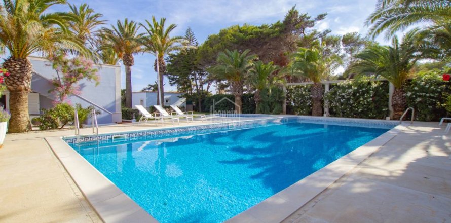 Huvila Ciutadella De Menorca, Menorca, Espanja 6 makuuhuonetta, 341 m2 No. 142665