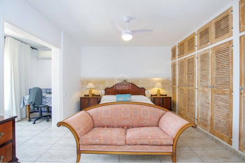 Huvila myytävänä Ciutadella De Menorca, Menorca, Espanja, 6 makuuhuonetta, 341 m2 No. 142665 - kuva 4