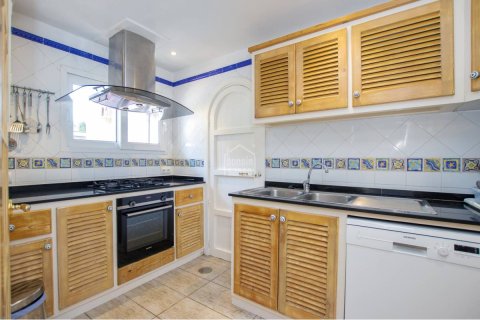 Huvila myytävänä Ciutadella De Menorca, Menorca, Espanja, 6 makuuhuonetta, 341 m2 No. 142665 - kuva 3