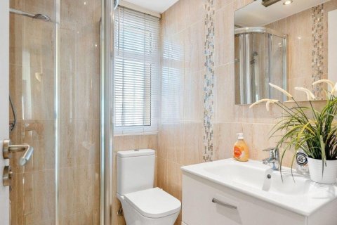 Apartment for sale in Tenerife, Spain 3 bedrooms, 88 sq.m. No. 195211 - photo 10