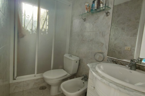 Bungalow for sale in Callao Salvaje, Tenerife, Spain 3 bedrooms, 100 sq.m. No. 195214 - photo 16
