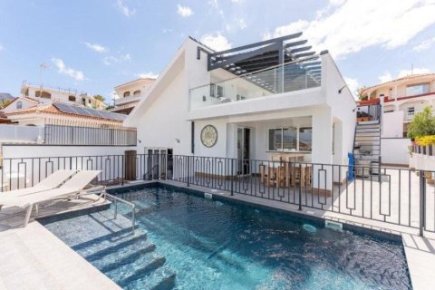 Huvila Tenerife, Espanja 7 makuuhuonetta, 373 m2 No. 195209