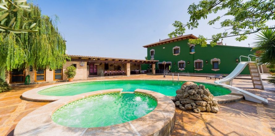 Finca Almoradi, Alicante, Spagna 5 camere da letto, 550 mq. N° 115163
