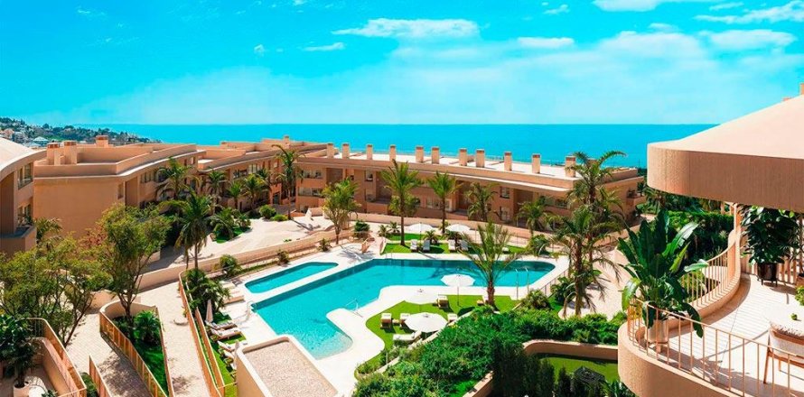 Квартира в Фуэнхирола, Малага, Испания 2 спальни, 108м2 №144495