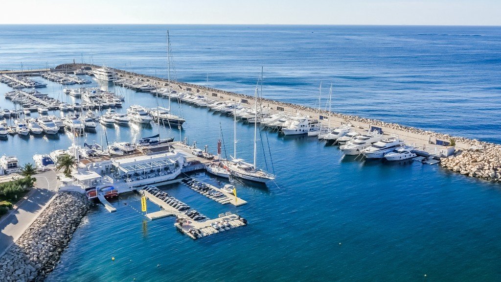 Villa i Altea, Alicante, Spanien 5 sovrum, 418 kvm. Nr. 145006