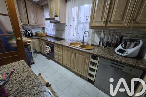 Apartament w Marbella, Malaga, Hiszpania 3 sypialnie, 117 mkw. nr 173040 – zdjęcie 8