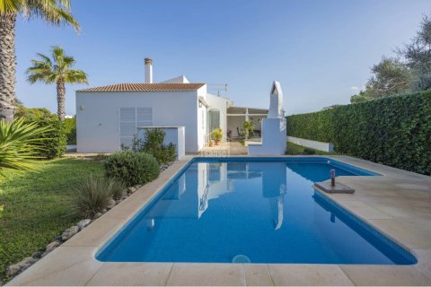Huvila myytävänä Ciutadella De Menorca, Menorca, Espanja, 4 makuuhuonetta, 200 m2 No. 160597 - kuva 2
