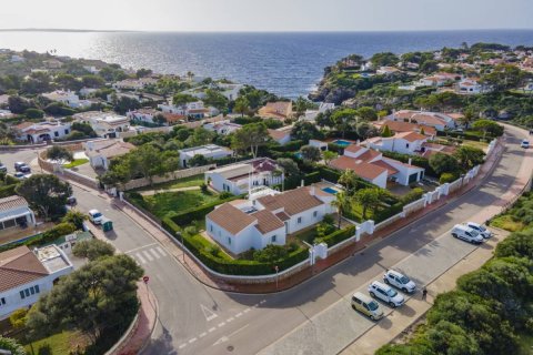 Huvila myytävänä Ciutadella De Menorca, Menorca, Espanja, 4 makuuhuonetta, 200 m2 No. 160597 - kuva 3