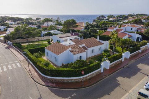 Huvila Ciutadella De Menorca, Menorca, Espanja 4 makuuhuonetta, 200 m2 No. 160597
