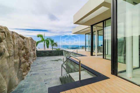 Huvila Guia de Isora, Tenerife, Espanja 4 makuuhuonetta, 649 m2 No. 160598