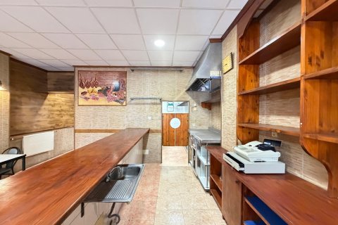 Commercial property à vendre à Torrevieja, Alicante, Espagne, 98 m2 No. 196286 - photo 8
