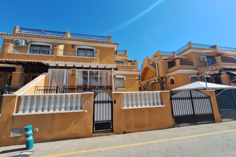 Tvåvåningslägenhet i Torrevieja, Alicante, Spanien 83 kvm. Nr. 196284