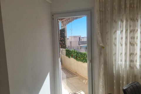 Lägenhet till salu i Torrevieja, Alicante, Spanien 1 sovrum, 65 kvm. Nr. 196283 - foto 9
