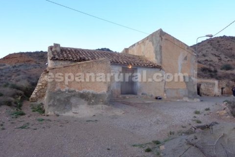 House in Albox, Almeria, Spain 4 bedrooms, 260 sq.m. No. 184022
