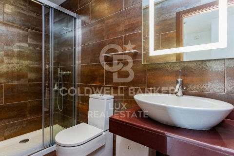 Villa à vendre à Pau, Girona, Espagne, 5 chambres, 483 m2 No. 159886 - photo 11