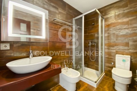 Villa à vendre à Pau, Girona, Espagne, 5 chambres, 483 m2 No. 159886 - photo 25