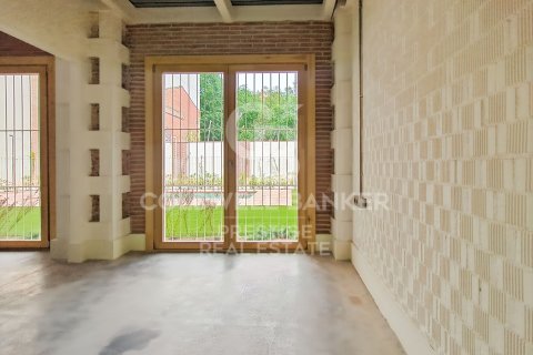 Triplex à vendre à Barcelona, Espagne, 2 chambres, 137 m2 No. 159887 - photo 27