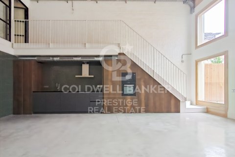 Triplex à Barcelona, Espagne 2 chambres, 137 m2 No. 159887