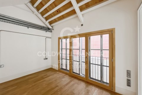 Продажа дуплекса в Барселона, Испания 2 спальни, 98м2 №159888 - фото 21