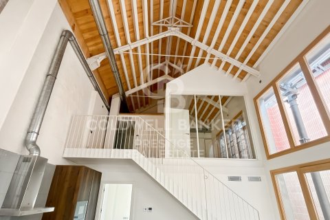 Продажа дуплекса в Барселона, Испания 2 спальни, 98м2 №159888 - фото 27