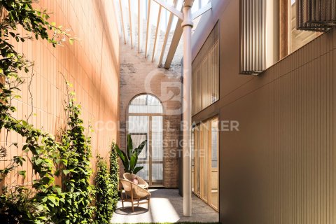 Duplex à vendre à Barcelona, Espagne, 2 chambres, 98 m2 No. 159888 - photo 10