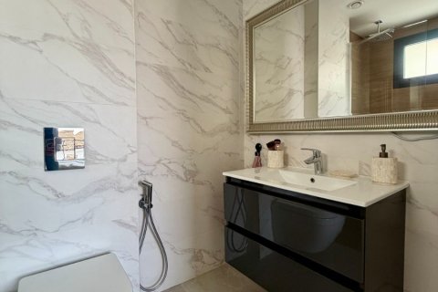 Villa à vendre à Alicante, Espagne, 4 chambres, 376 m2 No. 180827 - photo 29
