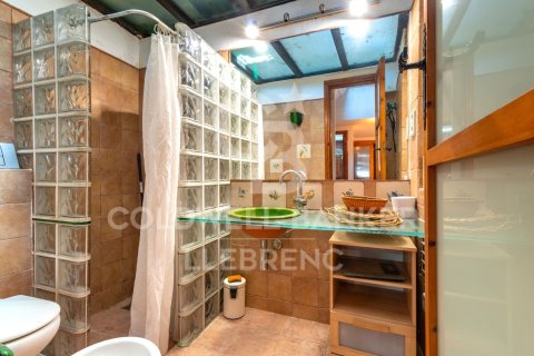 Duplex in vendita a Barcelona, Spagna 2 camere da letto, 109 mq. N° 158390 - foto 8