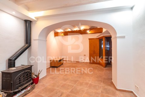 Paritalo myytävänä Barcelona, Espanja, 2 makuuhuonetta, 109 m2 No. 158390 - kuva 2