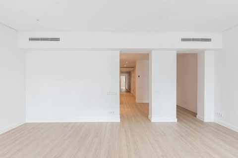 Huoneisto myytävänä Barcelona, Espanja, 3 makuuhuonetta, No. 141228 - kuva 13