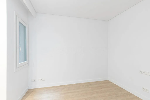 Huoneisto myytävänä Barcelona, Espanja, 3 makuuhuonetta, No. 141228 - kuva 3