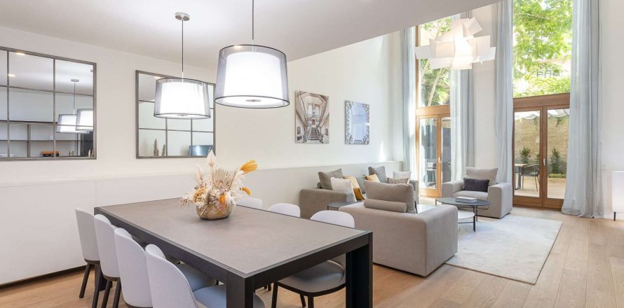 Apartment à Barcelona, Espagne 3 chambres, No. 141230