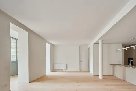 Apartment à vendre à Barcelona, Espagne, 4 chambres, No. 141232 - photo 2