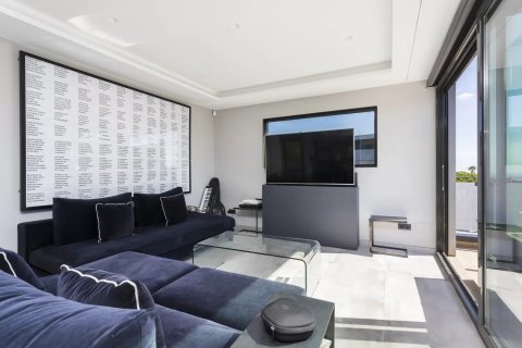 Сasa en venta en Barcelona, España 5 dormitorios, No. 141233 - foto 20