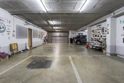 Сasa en venta en Barcelona, España 5 dormitorios, No. 141233 - foto 27