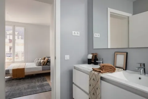 Apartamento en venta en Barcelona, España 4 dormitorios, No. 141231 - foto 14